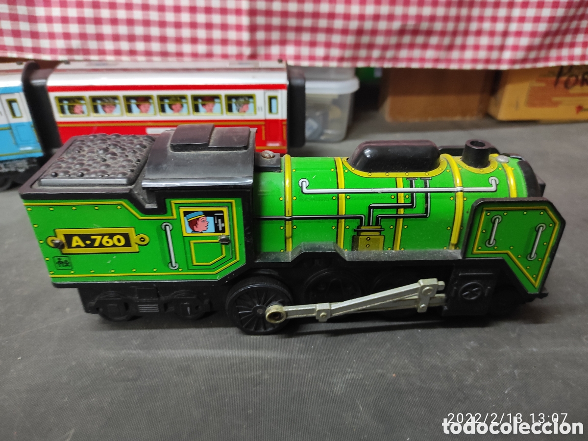 Juguetes antiguos de hojalata: TREN DE HOJALATA Y PL&Aacute;STICO - Foto 2