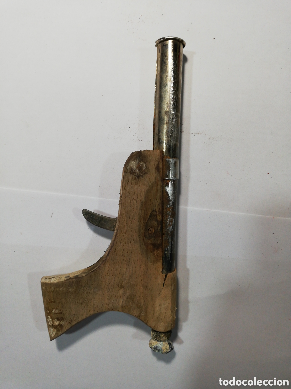 Juguetes antiguos de hojalata: PISTOLA LANZA CORCHOS. - Foto 2