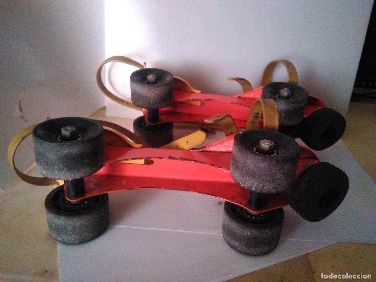Juguetes antiguos de hojalata: Antiguos patines de hierro - Foto 4