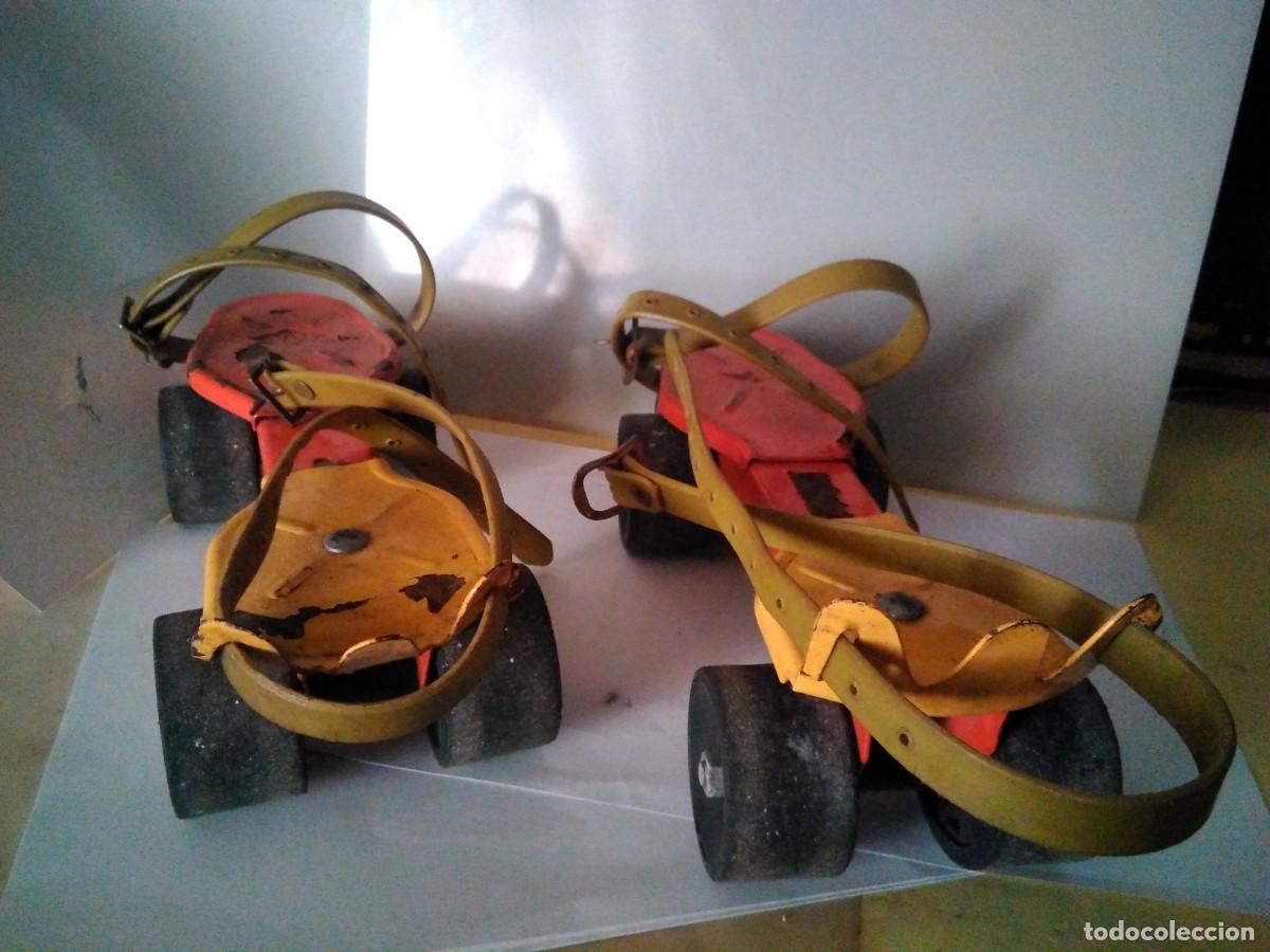 Juguetes antiguos de hojalata: Antiguos patines de hierro - Foto 5