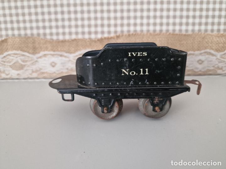 Juguetes antiguos de hojalata: ANTIGUO TENDER DE HOJALATA - Foto 3