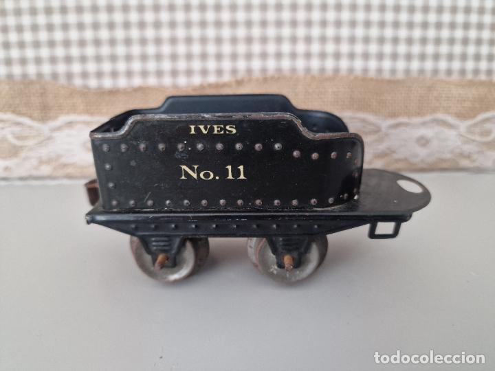 Juguetes antiguos de hojalata: ANTIGUO TENDER DE HOJALATA - Foto 1
