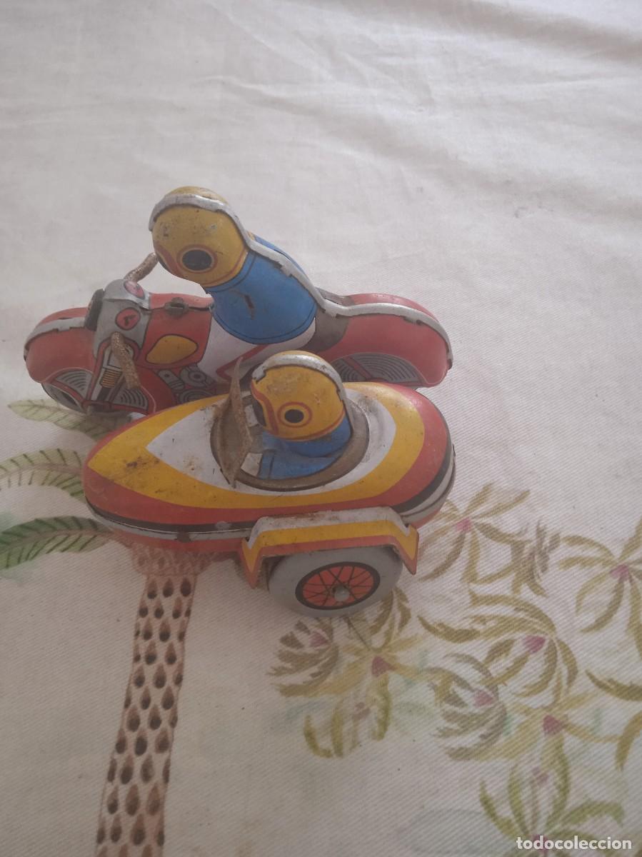 Juguetes antiguos de hojalata: Moto de chapa - Foto 1