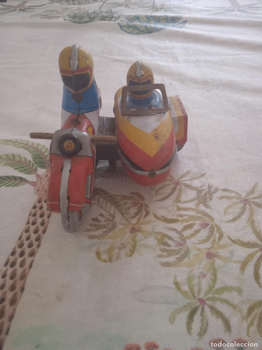 Juguetes antiguos de hojalata: Moto de chapa - Foto 4