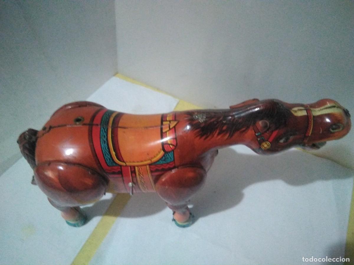 Juguetes antiguos de hojalata: Antiguo caballo de hojalata 26 cm ) - Foto 4
