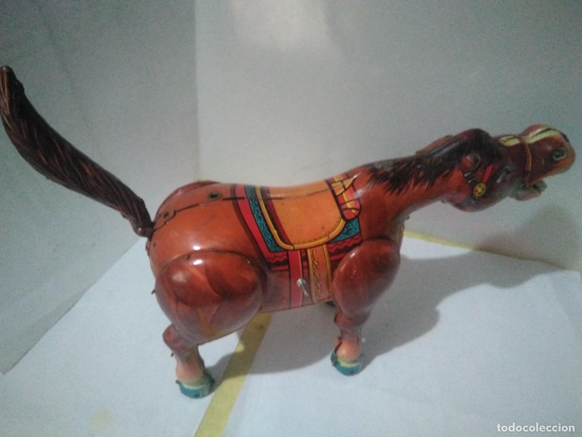Juguetes antiguos de hojalata: Antiguo caballo de hojalata 26 cm ) - Foto 5