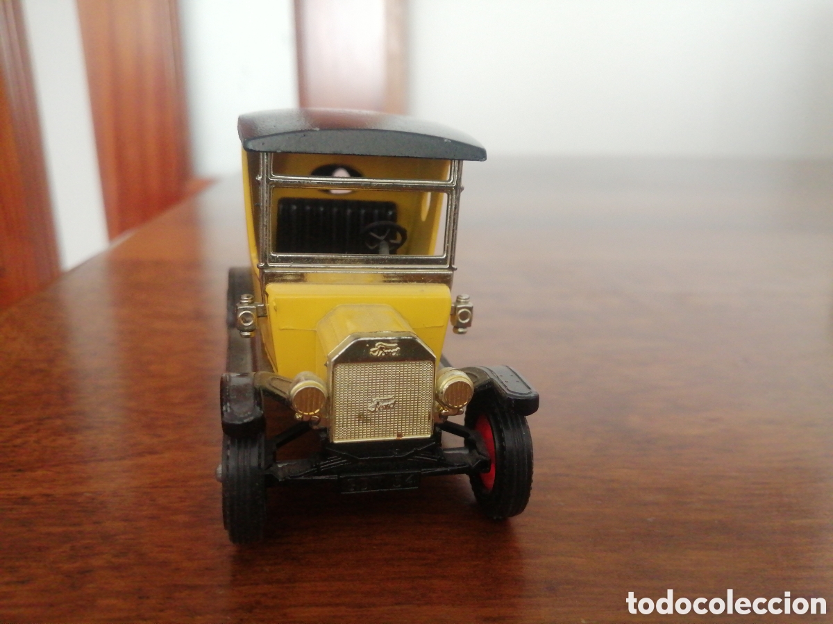 Juguetes antiguos de hojalata: Coche modelo Ford - Foto 2