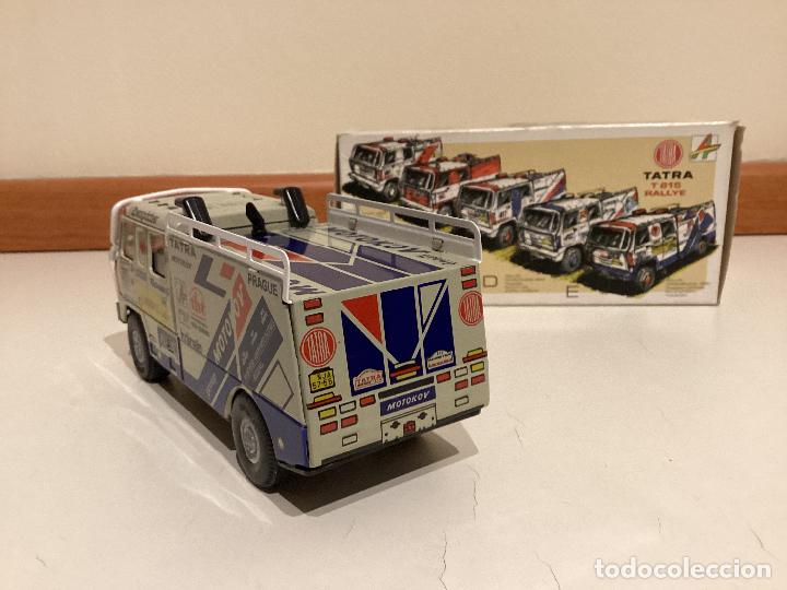 Juguetes antiguos de hojalata: Tatra T 815 Rallye Kovap - Foto 2