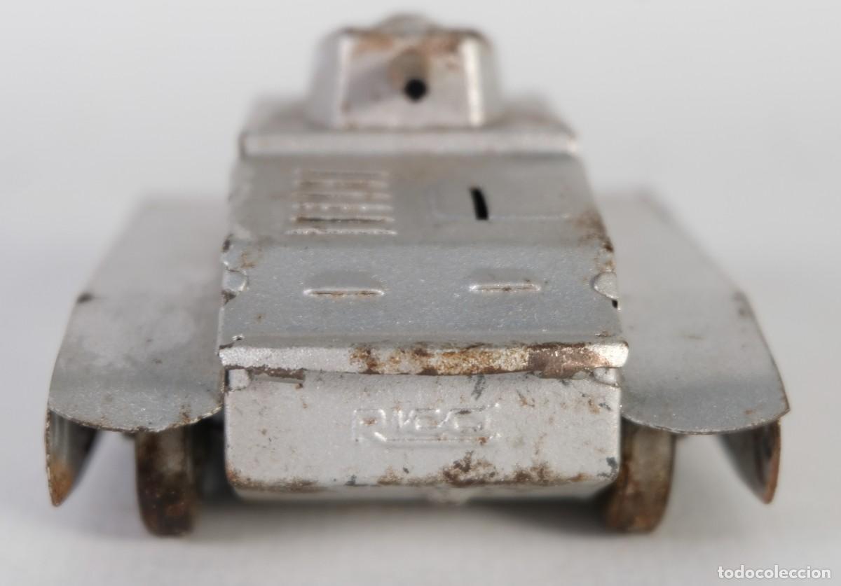 Juguetes antiguos de hojalata: Tanque de hojalata marca Rico - Foto 3