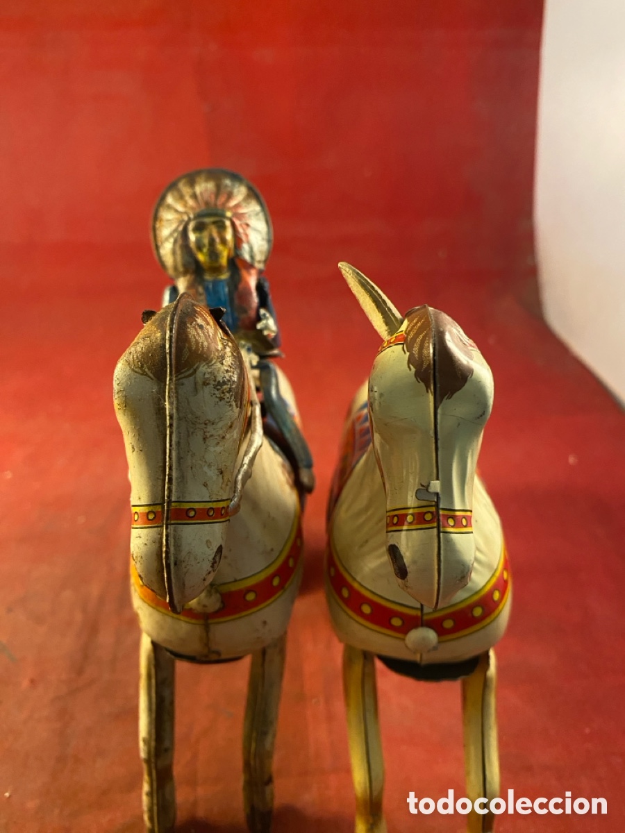 Juguetes antiguos de hojalata: Pareja de caballos indio - Foto 8
