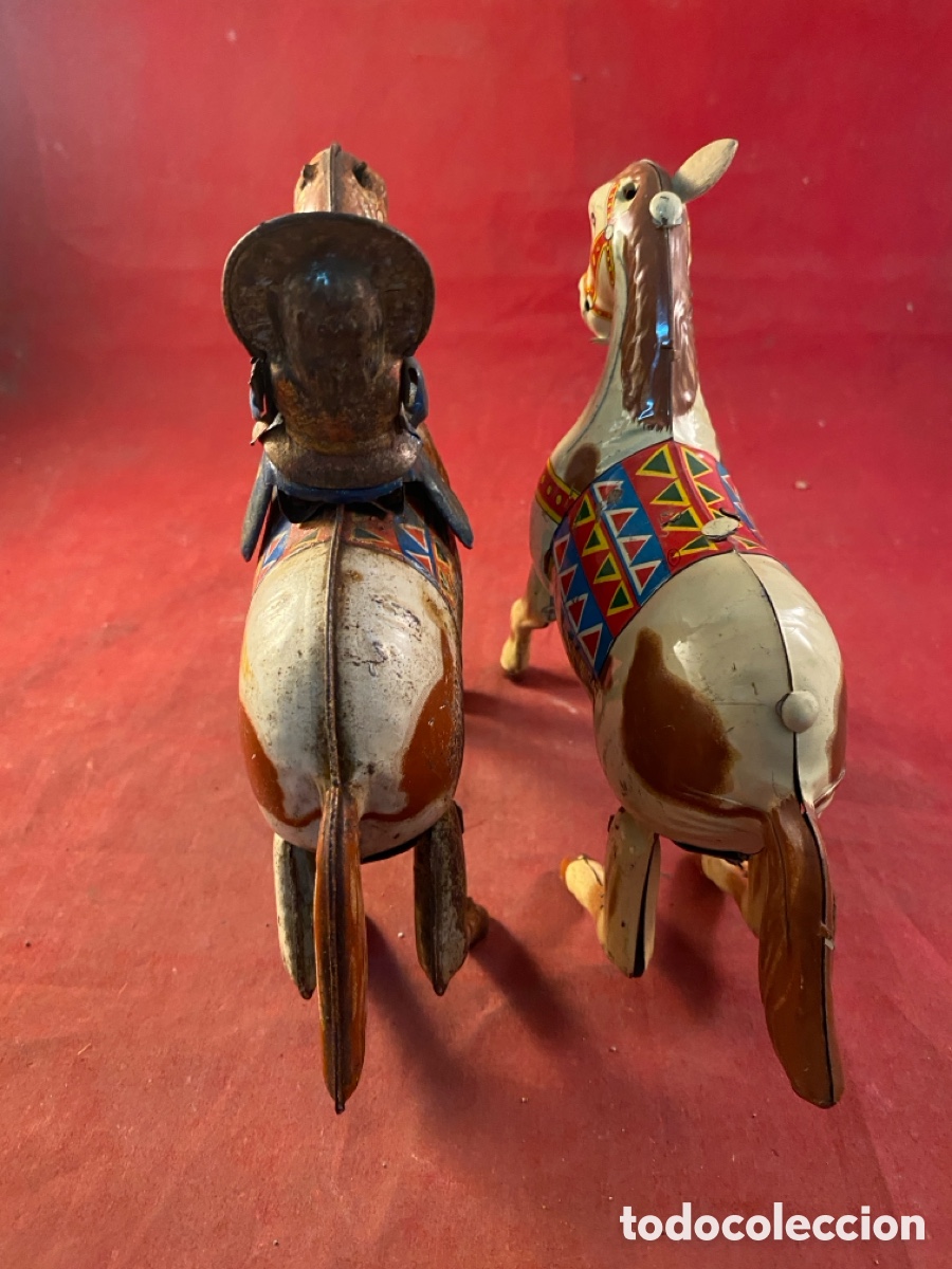 Juguetes antiguos de hojalata: Pareja de caballos indio - Foto 9