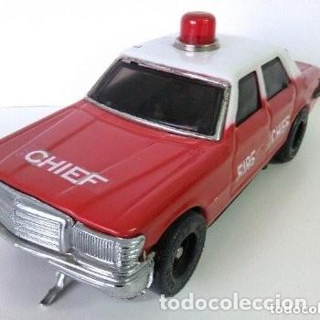 Juguetes antiguos de hojalata: COCHE JEFE DE BOMBEROS - Foto 1