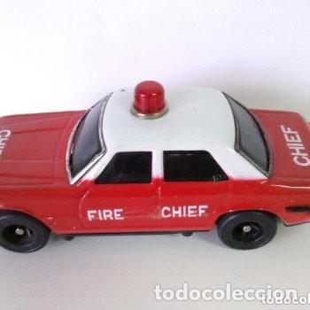 Juguetes antiguos de hojalata: COCHE JEFE DE BOMBEROS - Foto 3
