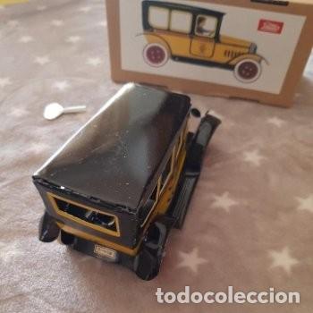 Juguetes antiguos de hojalata: TAXI - Foto 4