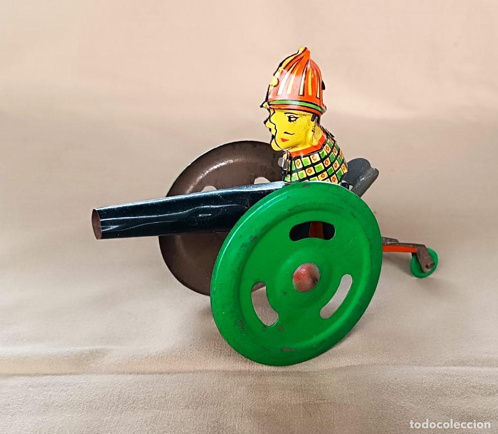 Juguetes antiguos de hojalata: SOLDADO CON CA&Ntilde;&Oacute;N. - Foto 1