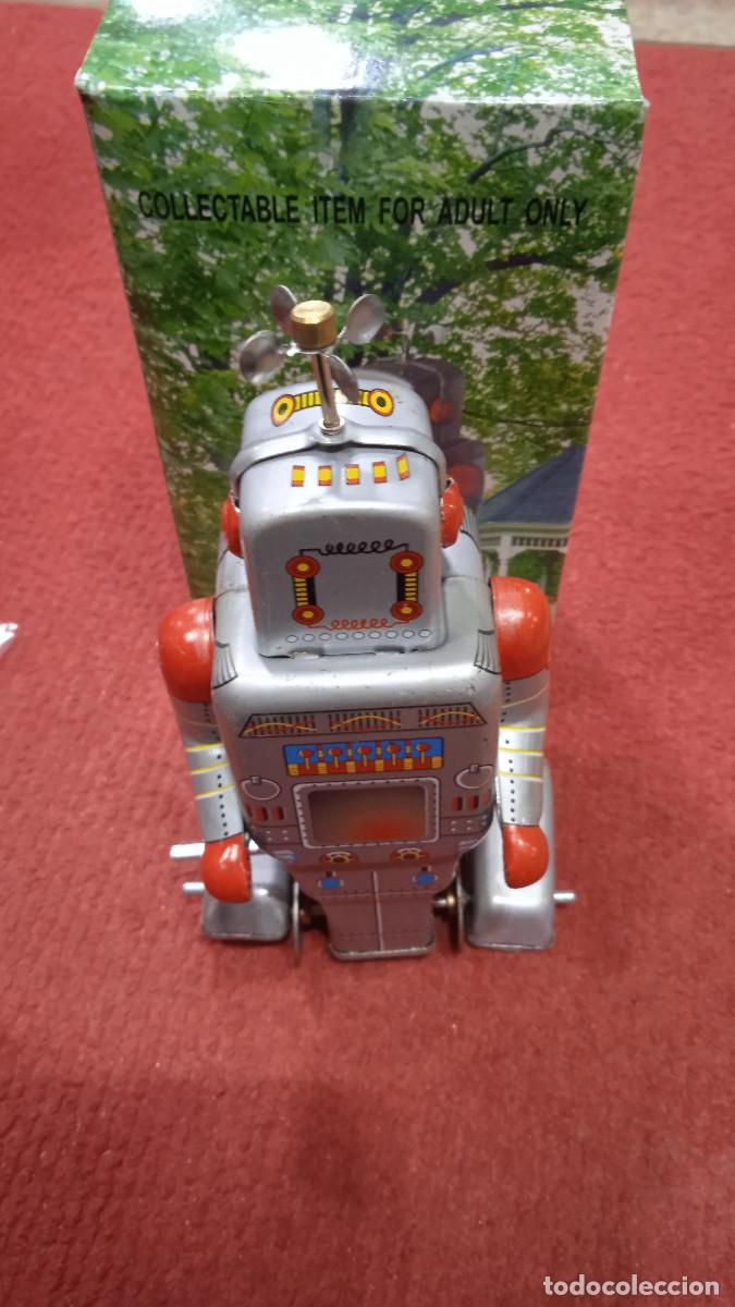 Juguetes antiguos de hojalata: ROBOT HOJALATA CUERDA - Foto 6