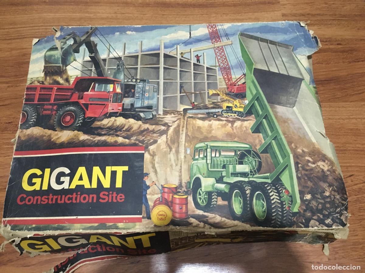 Juguetes antiguos de hojalata: Juguete construcci&oacute;n a&ntilde;os 60 - Foto 1