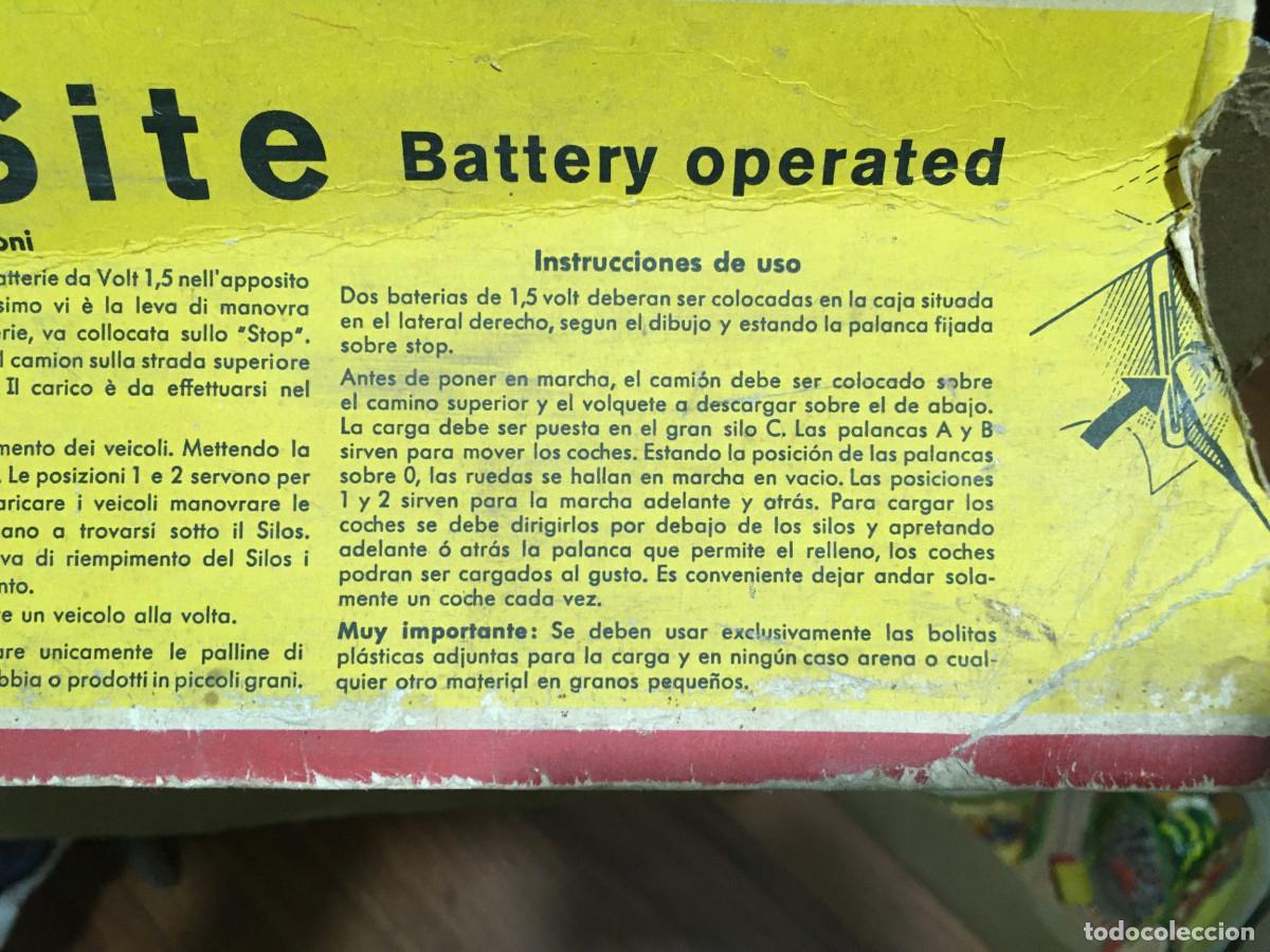 Juguetes antiguos de hojalata: Juguete construcci&oacute;n a&ntilde;os 60 - Foto 4