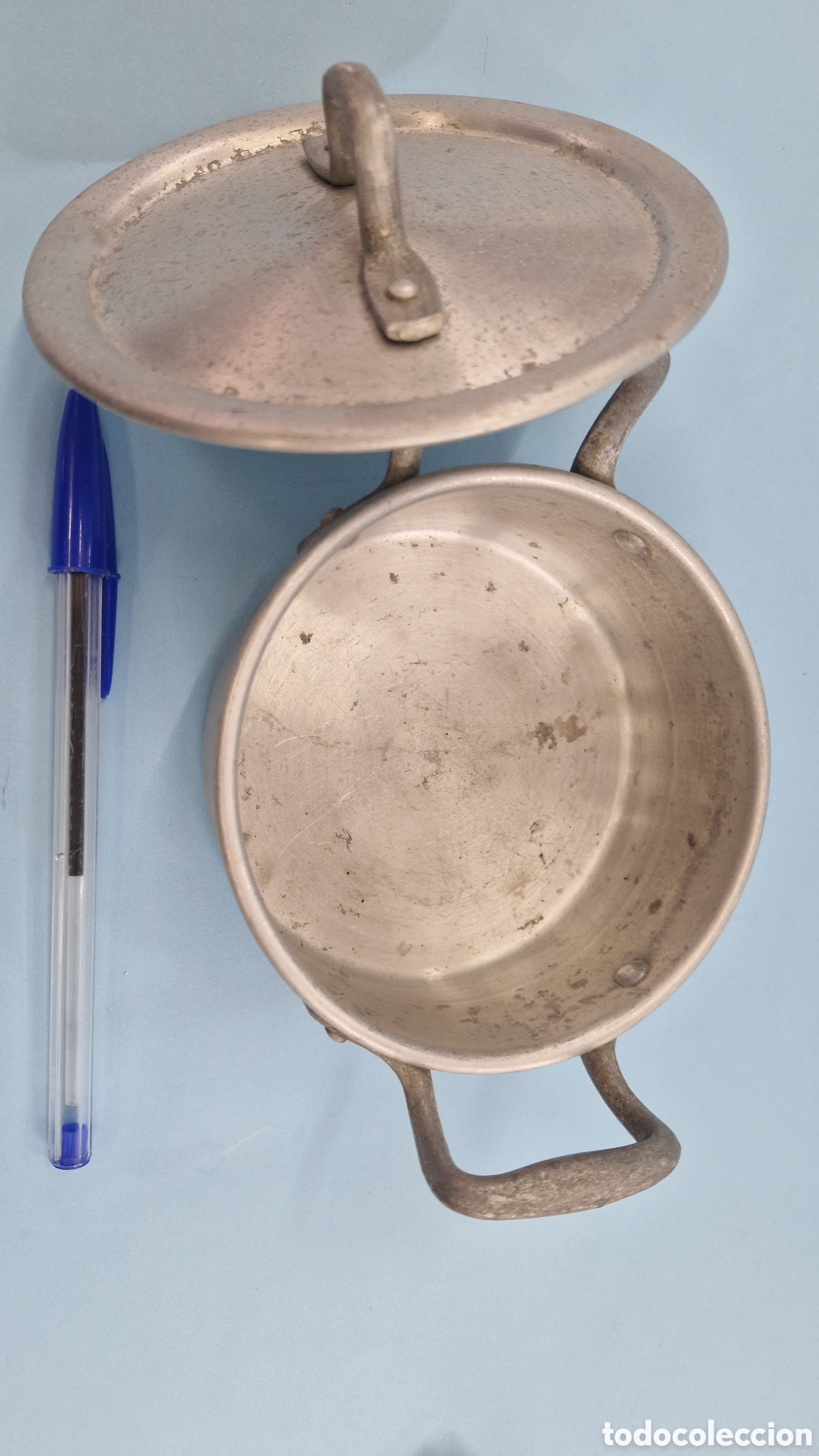 Juguetes antiguos de hojalata: Olla de juguete - Foto 2