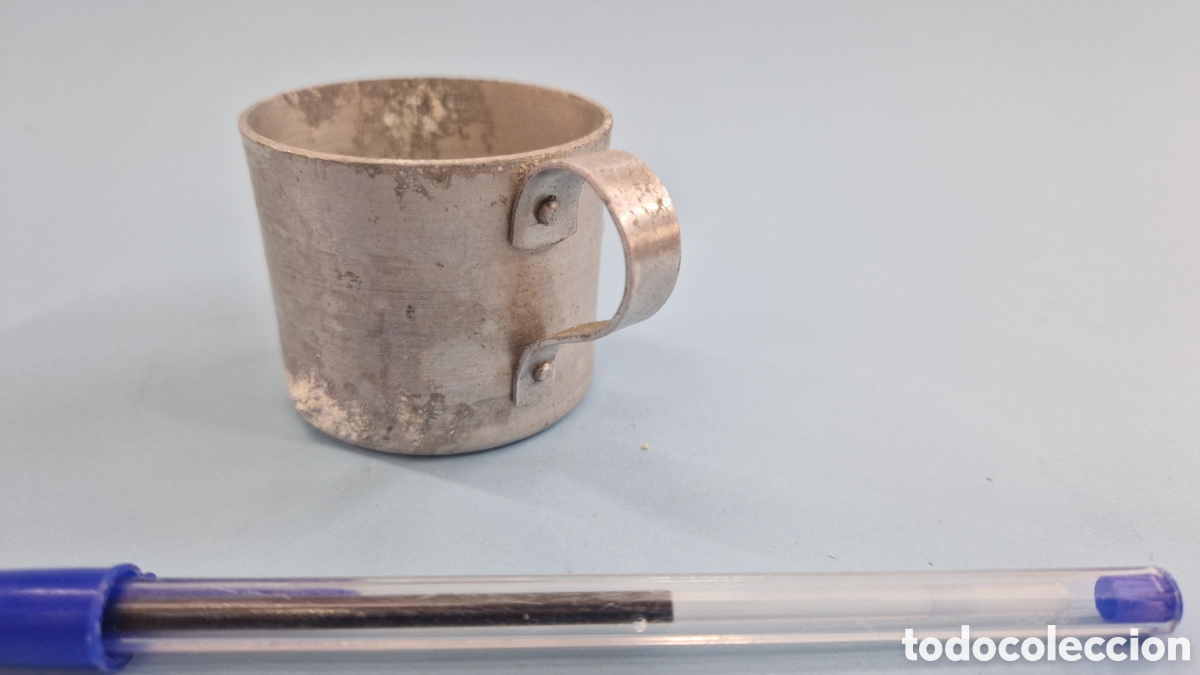 Juguetes antiguos de hojalata: Taza de juguete - Foto 2