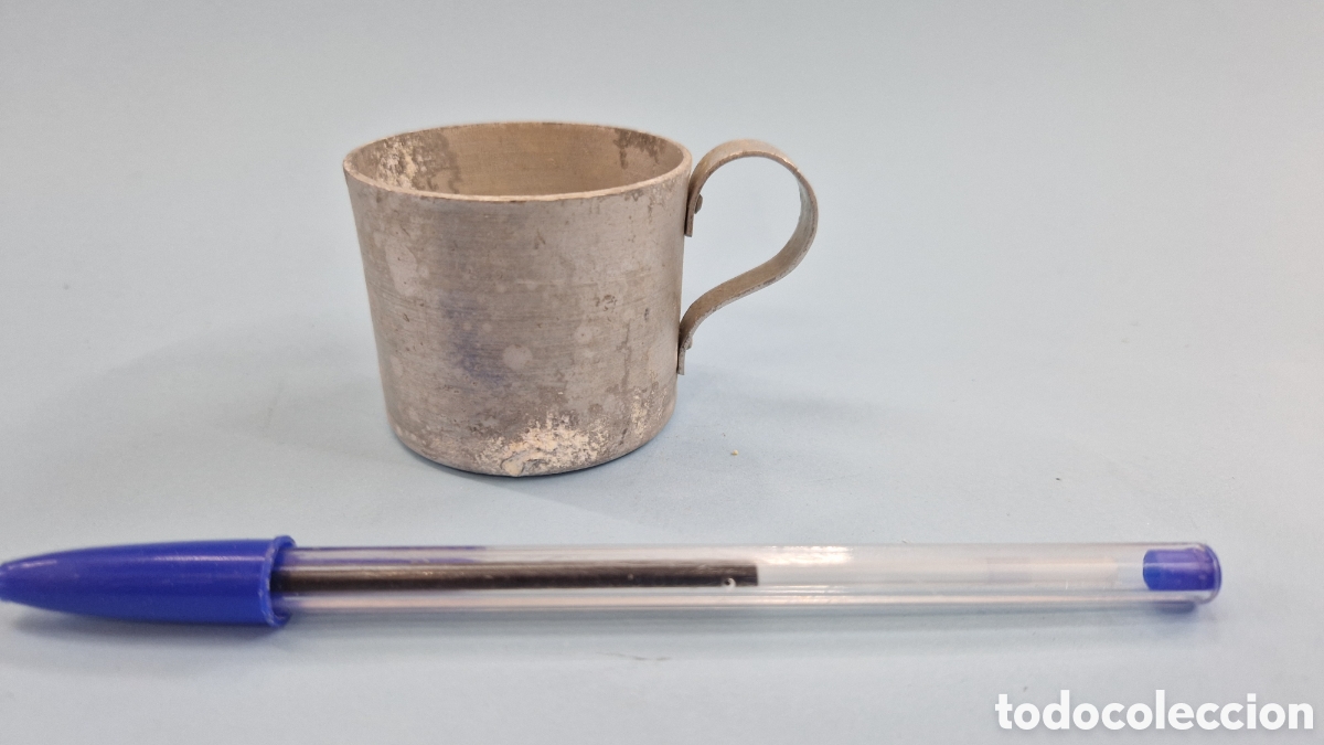 Juguetes antiguos de hojalata: Taza de juguete - Foto 1
