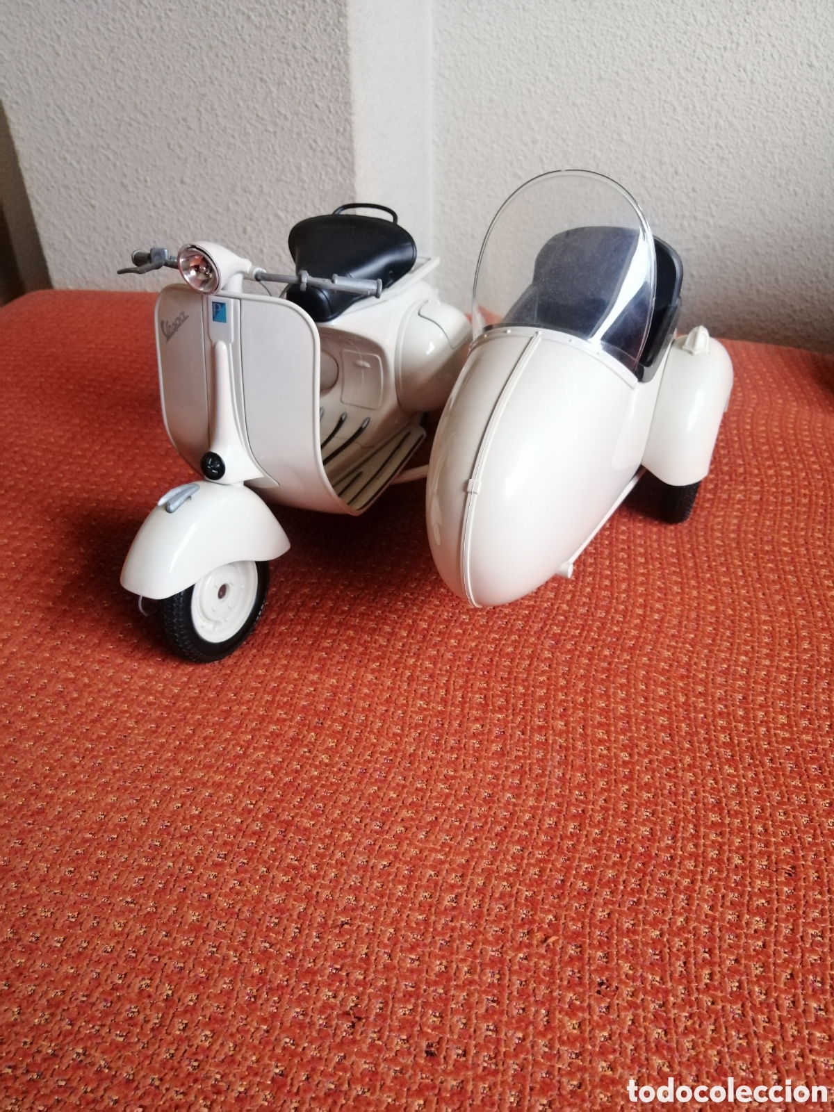 Juguetes antiguos de hojalata: MOTO VESPA CON SIDECAR - Foto 1