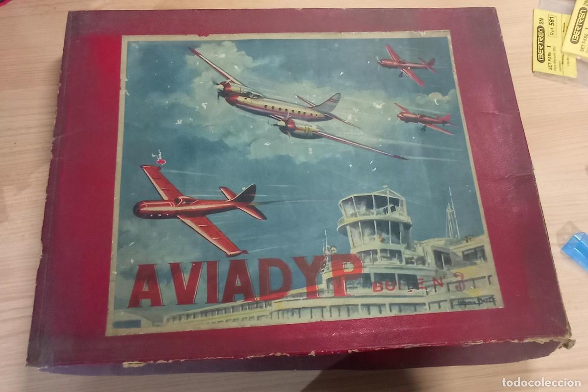 Juguetes antiguos de hojalata: CAJA DE CONSTRUCCION DE AVION AVIADYP - Foto 1