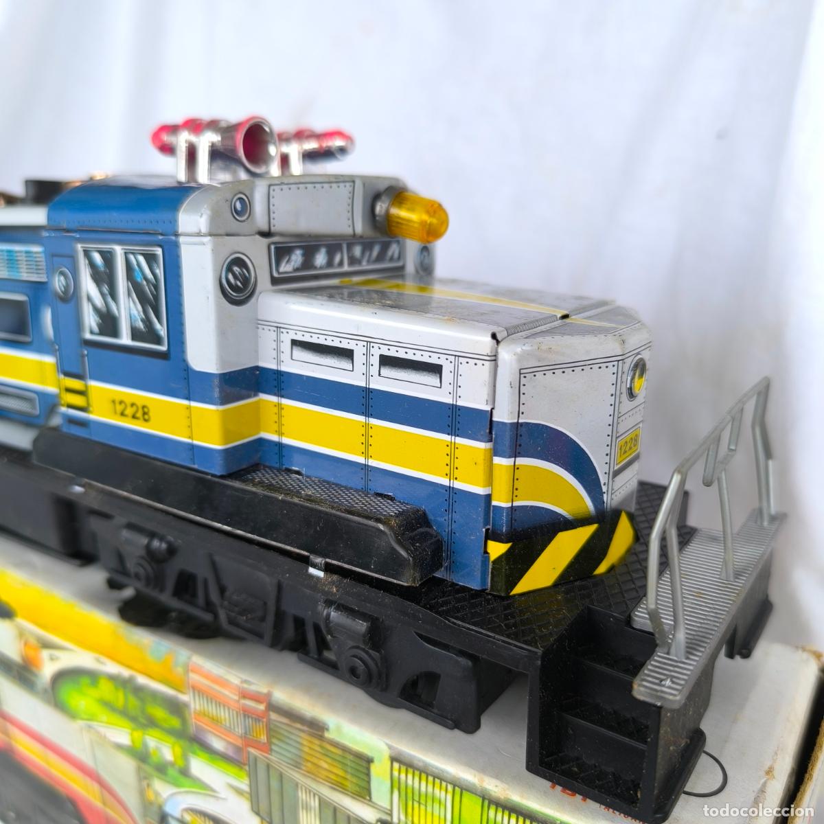 Juguetes antiguos de hojalata: LOCOMOTORA DIESEL DE EGE REF 92 FUNCIONANDO CON CAJA - Foto 9