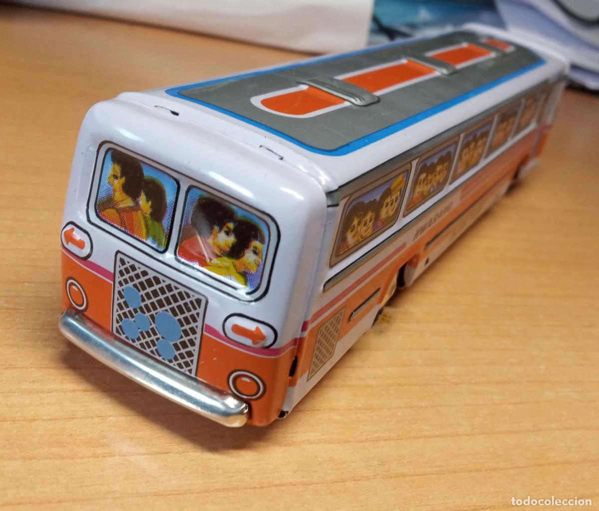 Juguetes antiguos de hojalata: Autobus de hojalata como nuevo - Foto 2