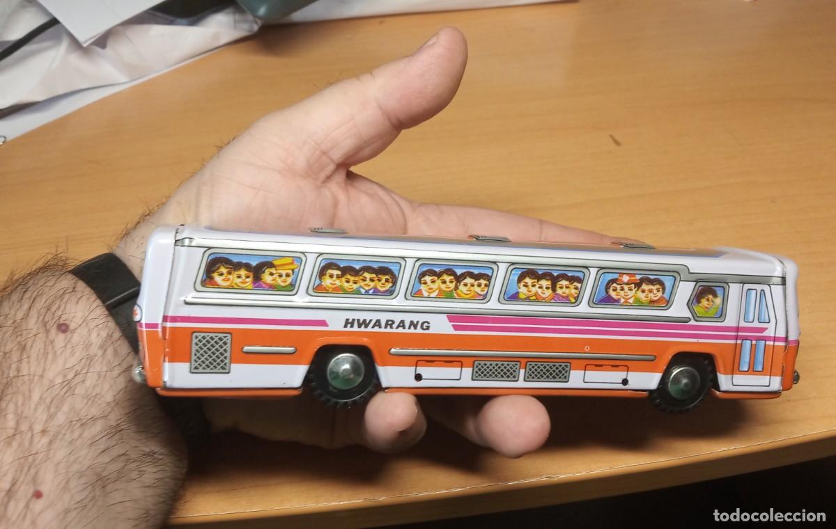 Juguetes antiguos de hojalata: Autobus de hojalata como nuevo - Foto 5