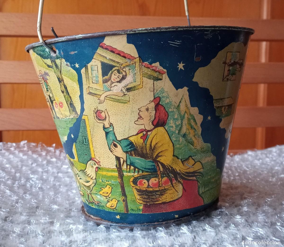Juguetes antiguos de hojalata: Antiguo 1920/30 cubo juguete hojalata del personaje de Walt Disney Blancanieves y los siete enanitos