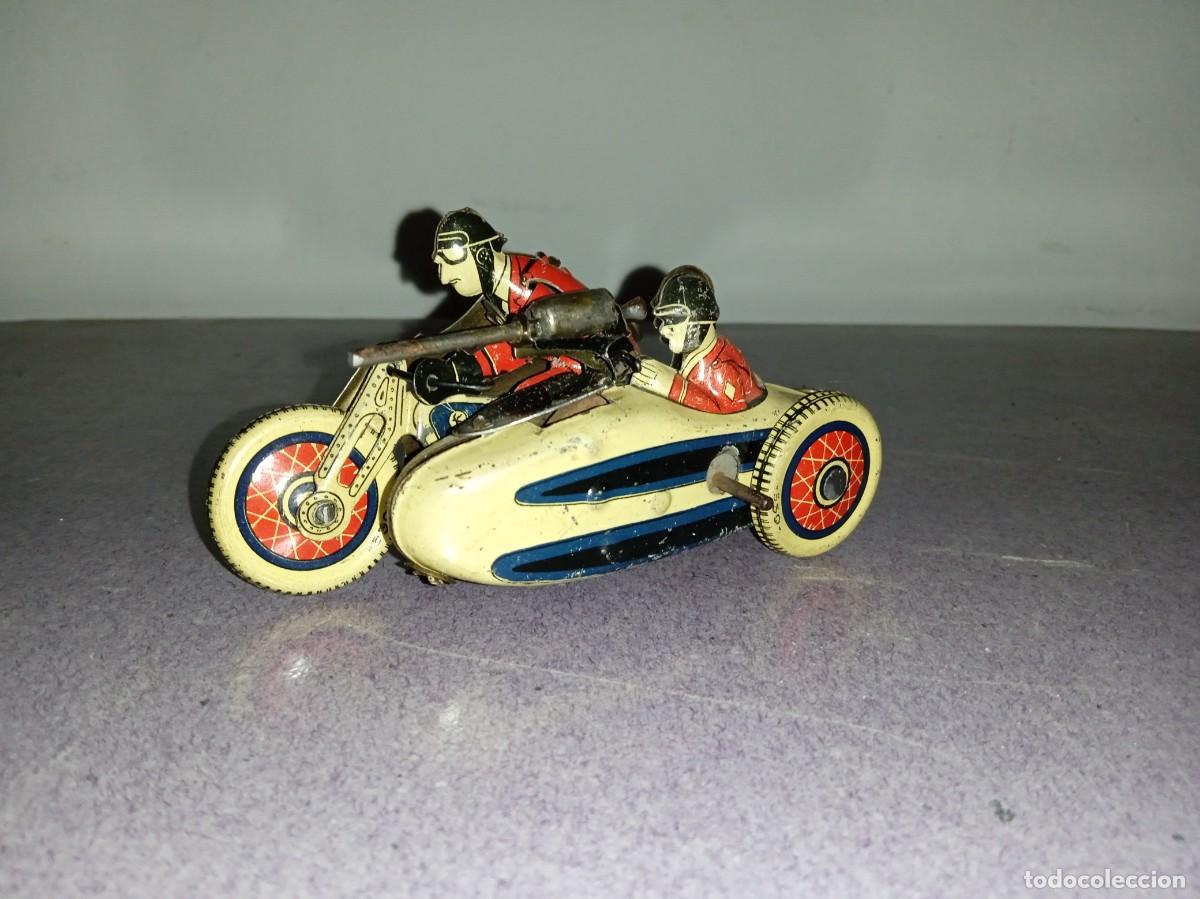 Juguetes antiguos de hojalata: MOTO de Hojalata, con SIDECAR. - Foto 4