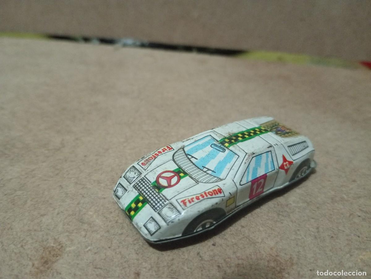 Juguetes antiguos de hojalata: Lote de mini coches de hojalata - Foto 5