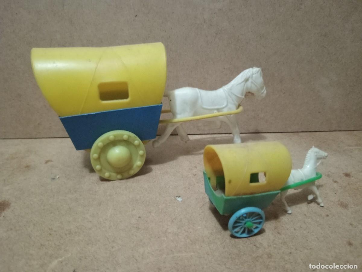 Juguetes antiguos de hojalata: Lote de mini coches de hojalata - Foto 8