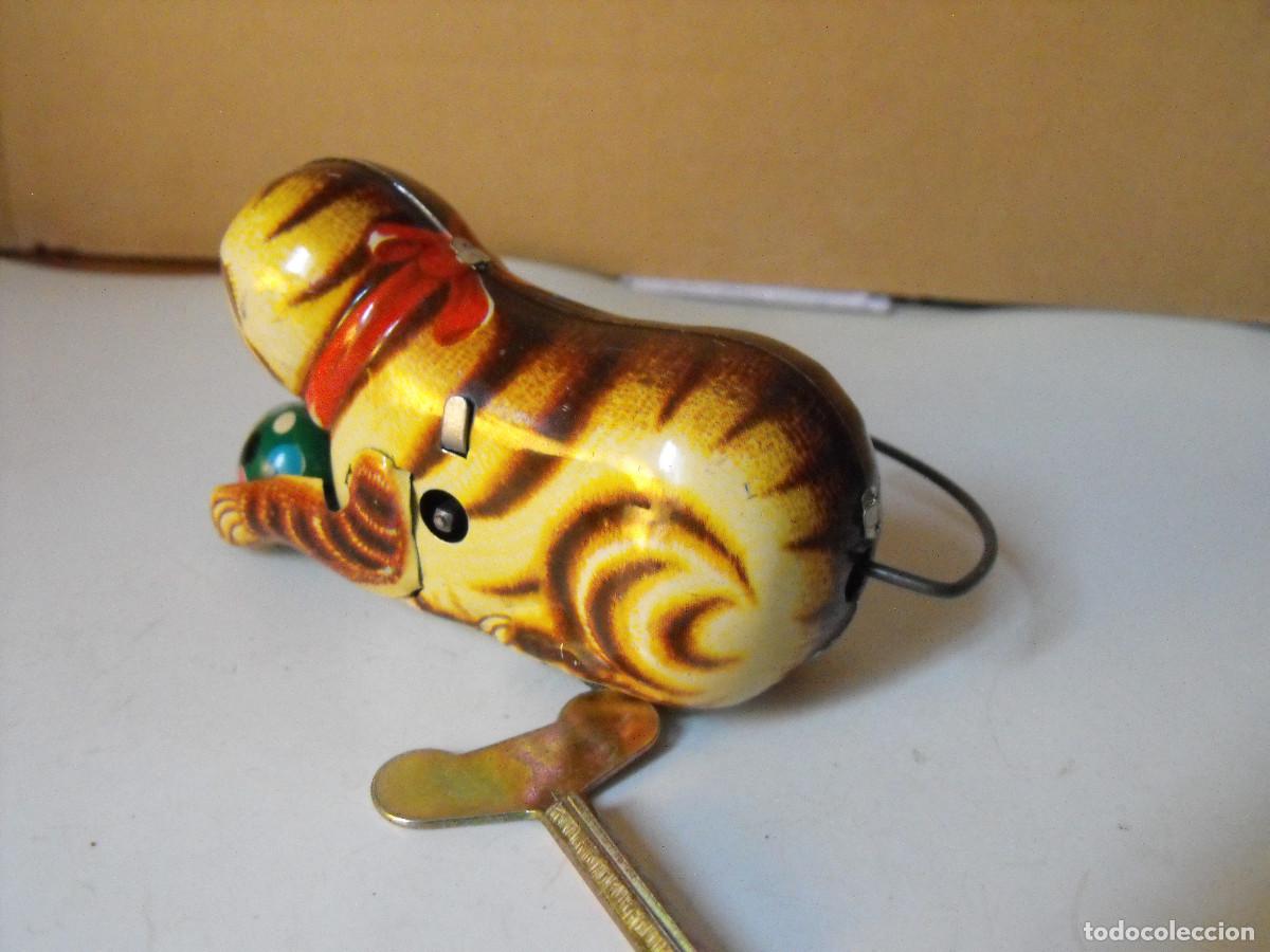 Juguetes antiguos de hojalata: Gato de hojalata. Con llave y funcionando. - Foto 2