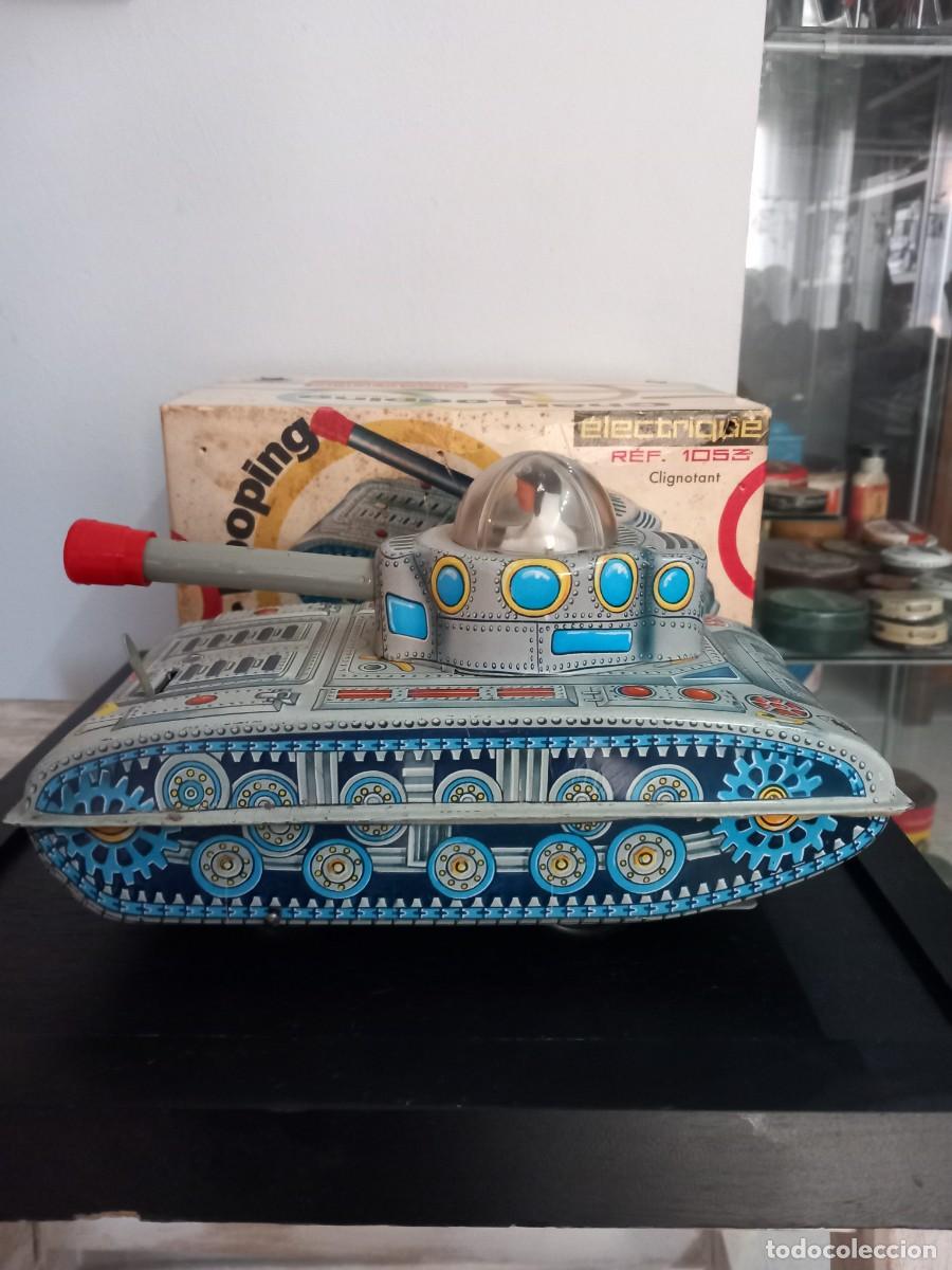 Juguetes antiguos de hojalata: Juguete antiguo a pilas - Foto 1