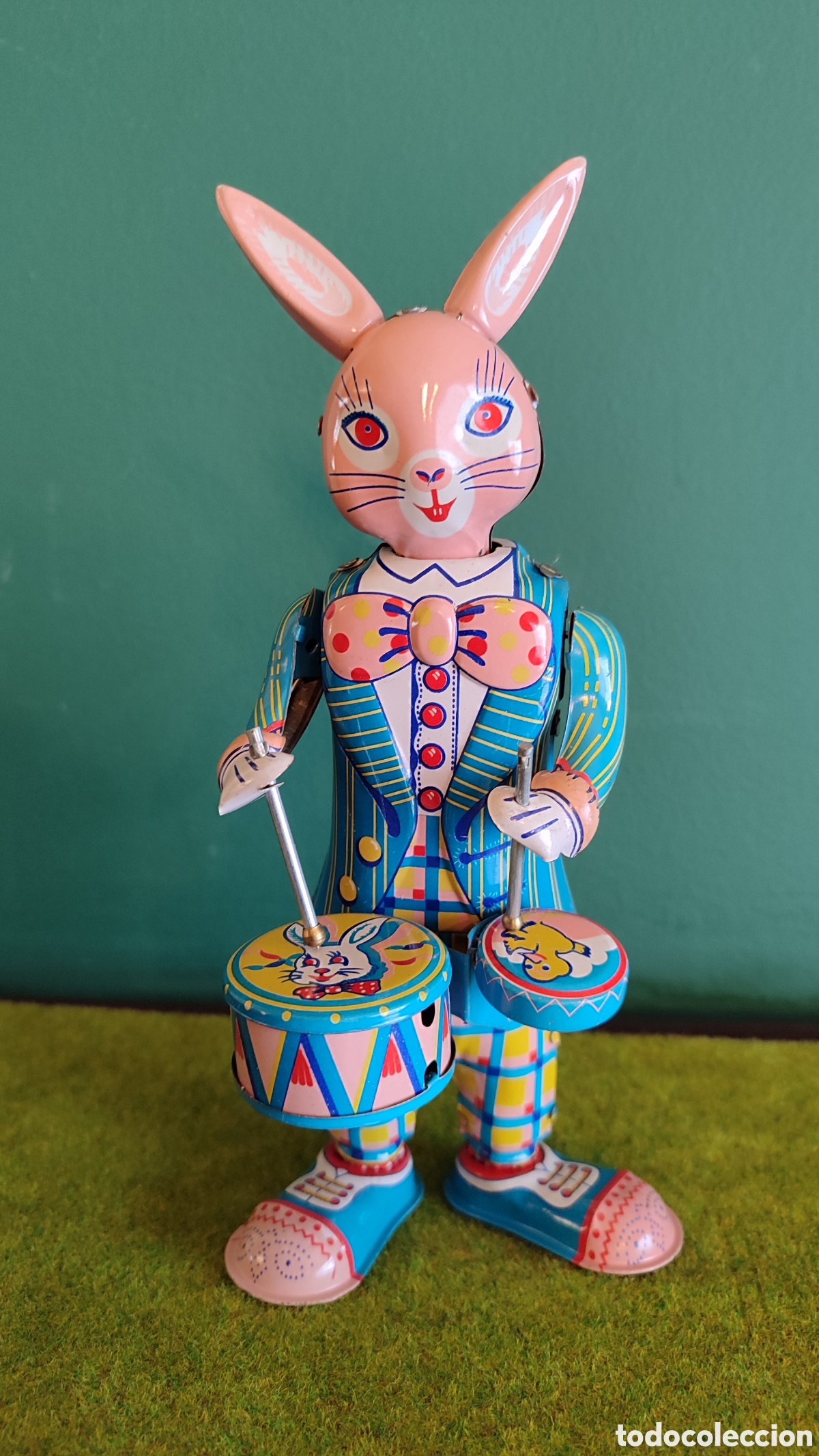 Juguetes antiguos de hojalata: Juguete conejo de cuerda - Foto 1