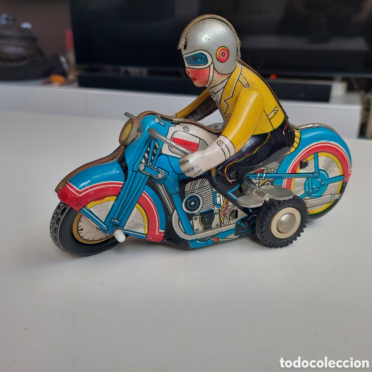 Juguetes antiguos de hojalata: Sidecar de lata de cuerda. - Foto 5