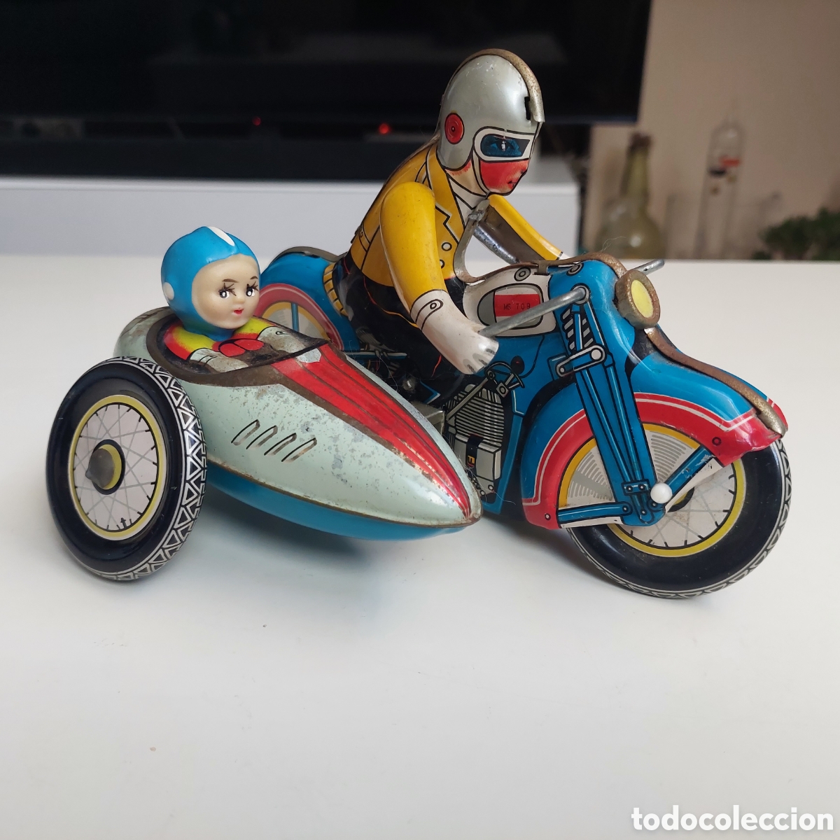 Juguetes antiguos de hojalata: Sidecar de lata de cuerda. - Foto 10