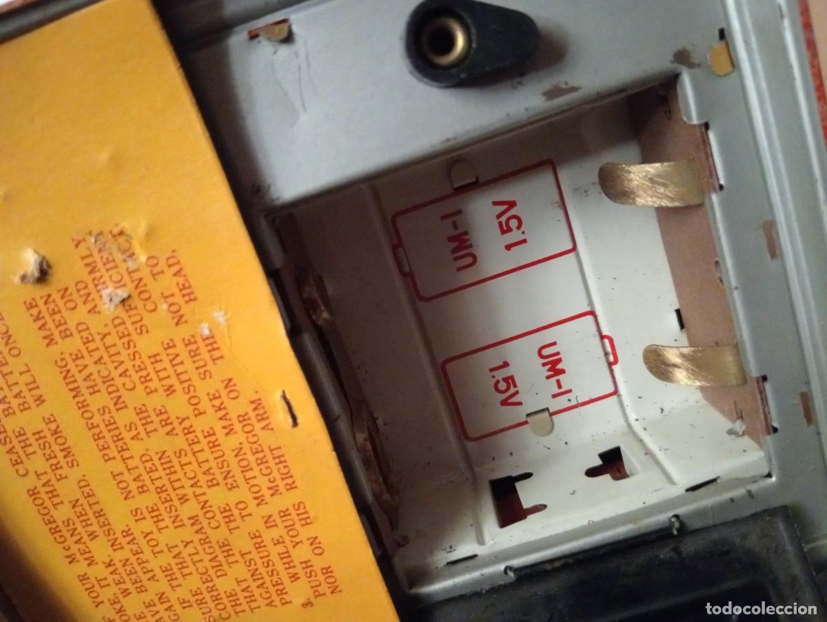 Juguetes antiguos de hojalata: Mu&ntilde;eco Mac Gregor para reparar - Foto 6