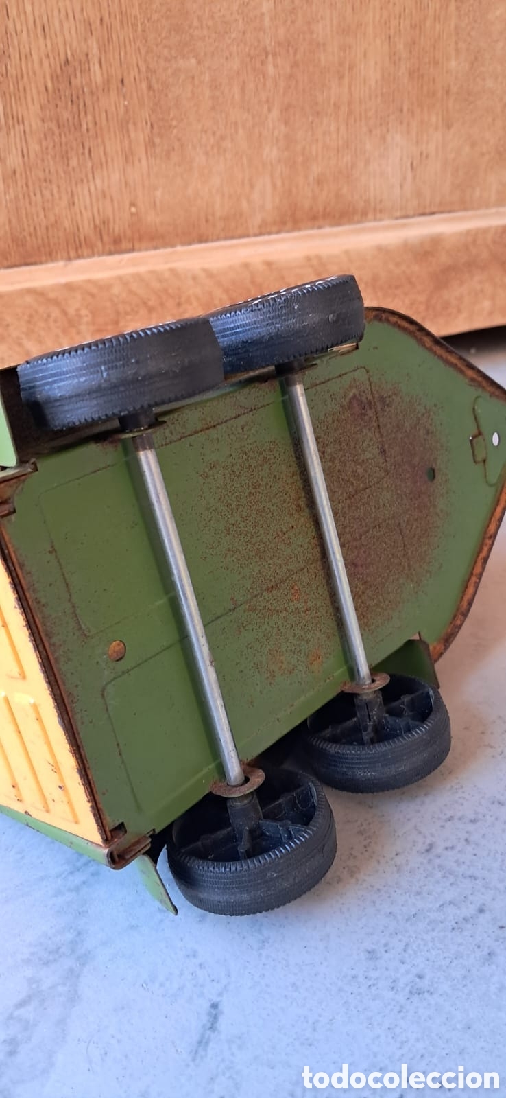 Juguetes antiguos de hojalata: Remolque de juguete marca Nylint - Foto 6