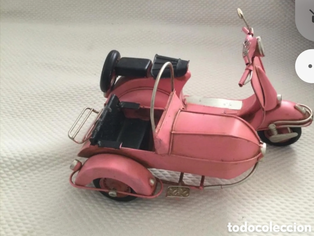 Juguetes antiguos de hojalata: Antigua vespa con sidecar - Foto 3
