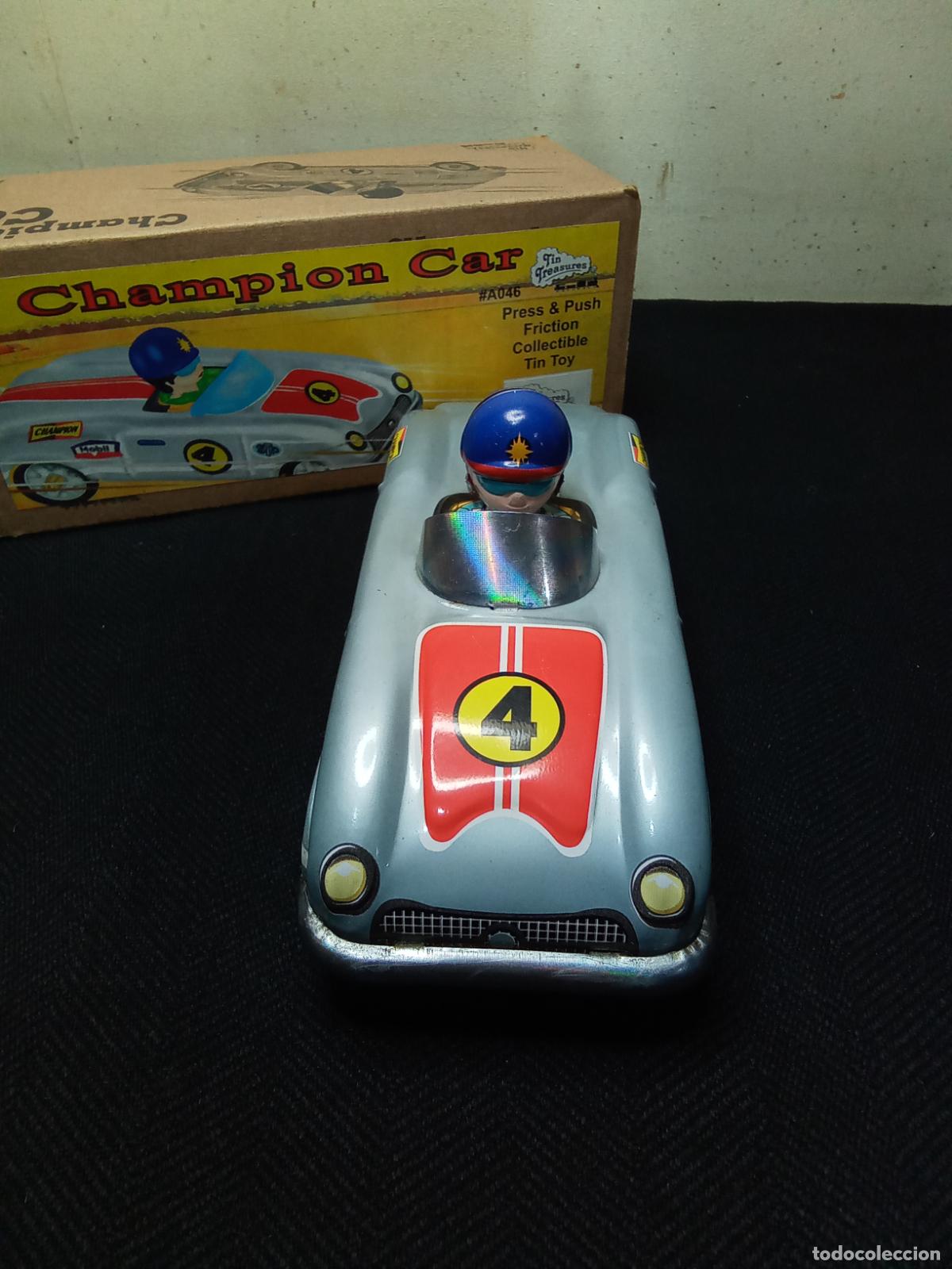Juguetes antiguos de hojalata: COCHE HOJALATA CON CONDUCTOR - Foto 1