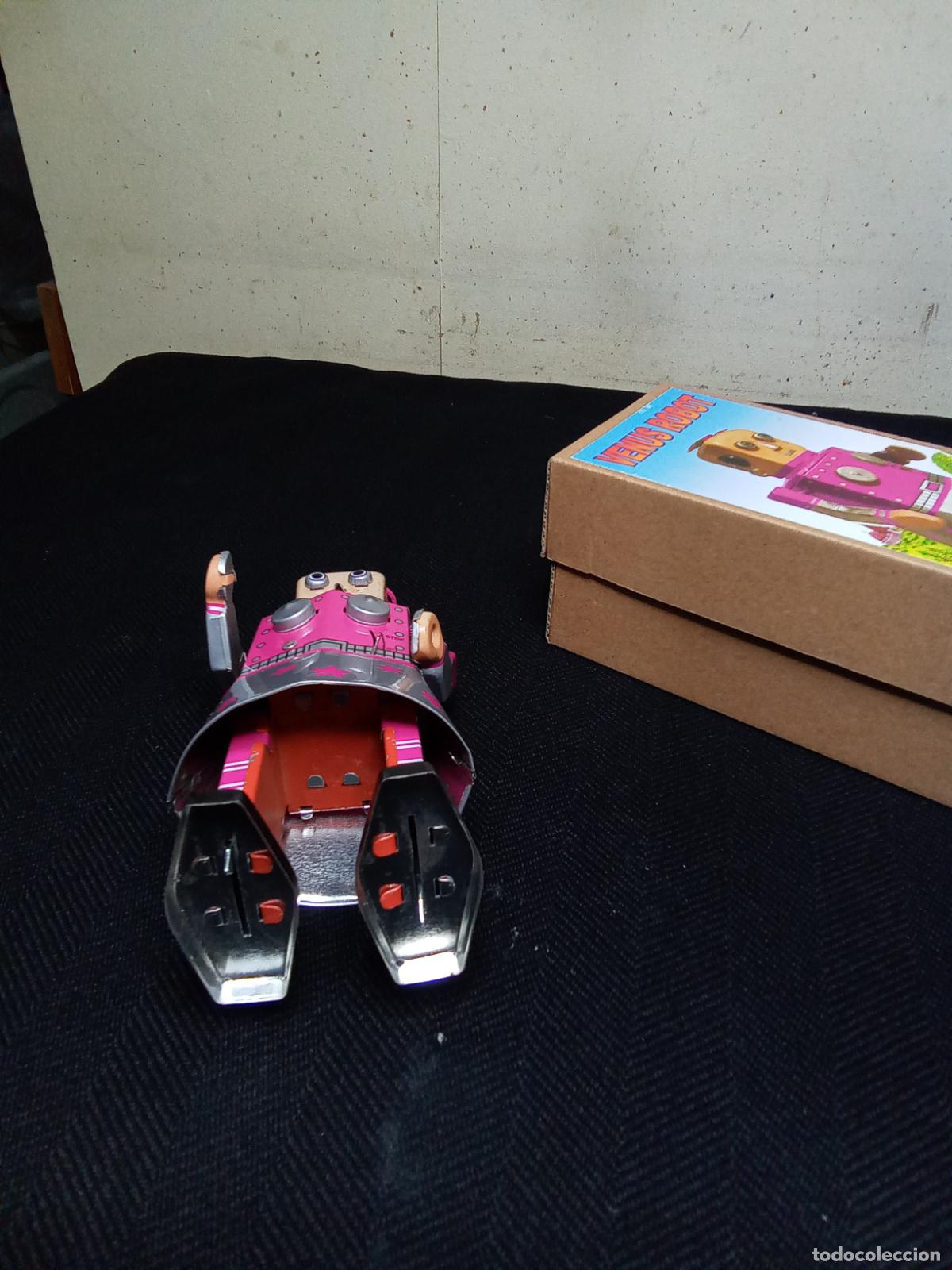 Juguetes antiguos de hojalata: ROBOT HOJALATA VENUS - Foto 8