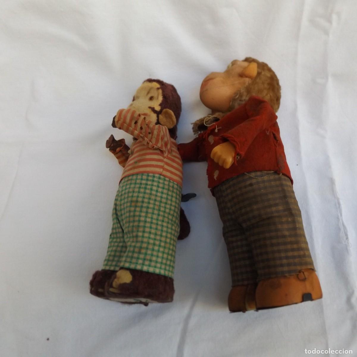Juguetes antiguos de hojalata: dos monos de juguete - Foto 3