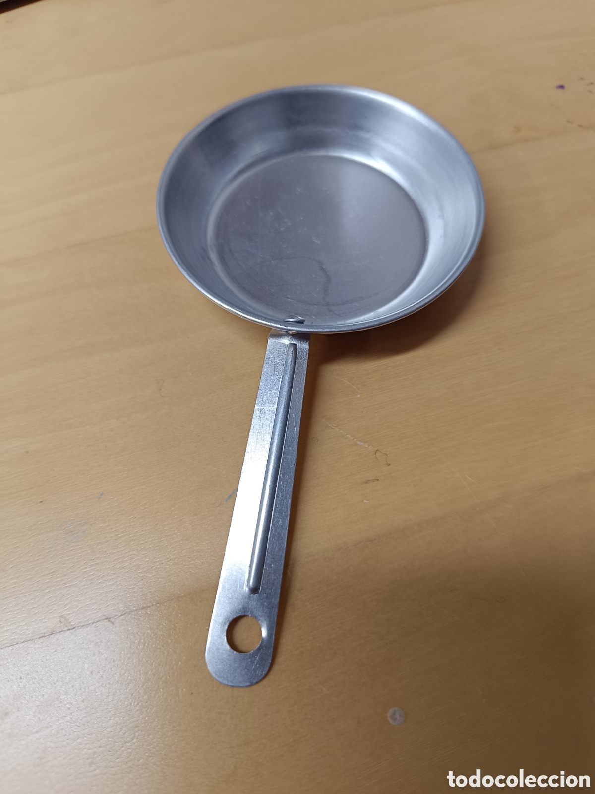 Juguetes antiguos de hojalata: Lote de cacharritos de metal (y pl&aacute;stico) - Foto 3