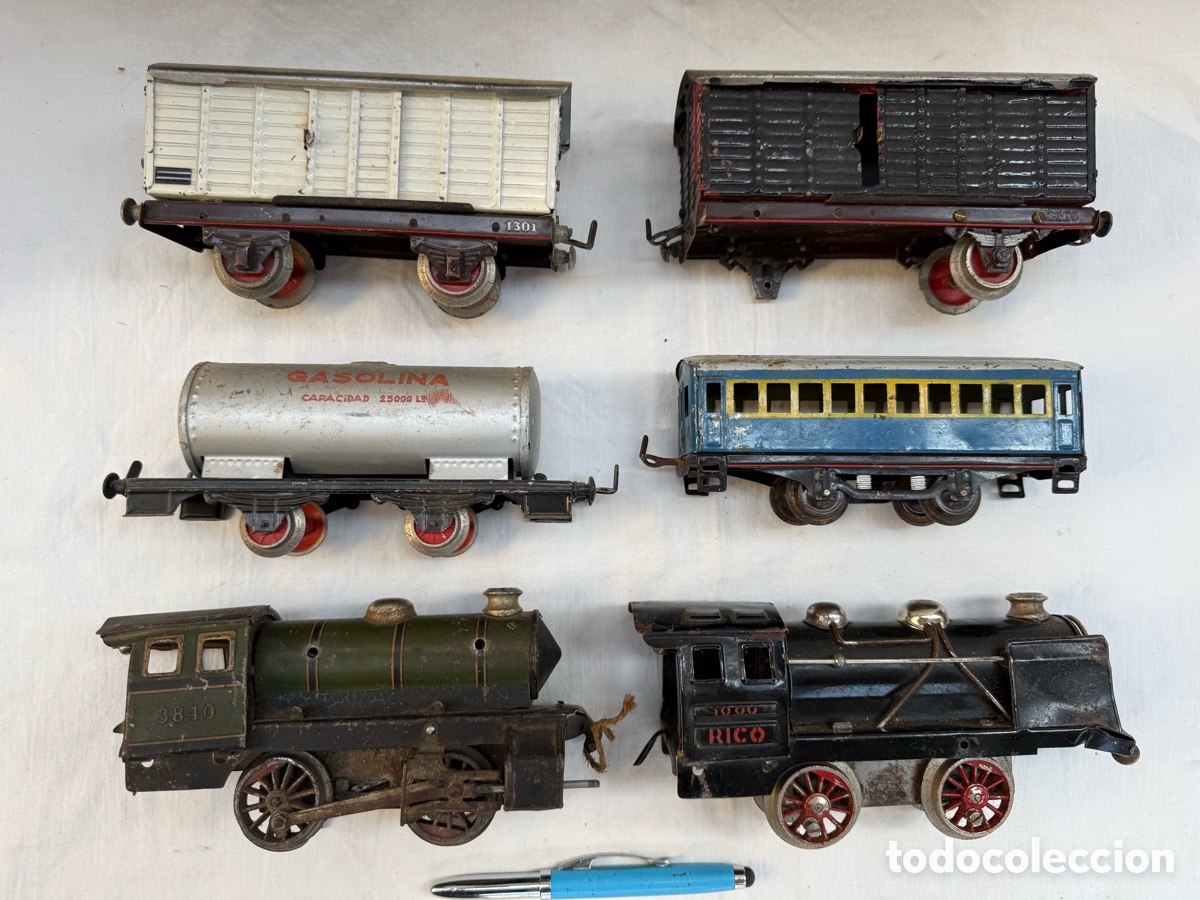 Juguetes antiguos de hojalata: Lote de antiguos juguetes,trenes hojalata,a cuerda!