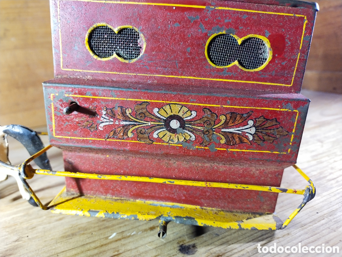 Juguetes antiguos de hojalata: Antiguo organillo de Hispania
