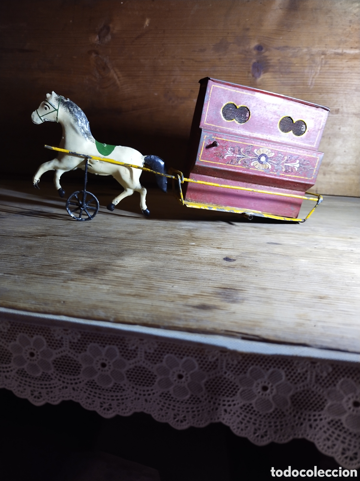 Juguetes antiguos de hojalata: Antiguo organillo de Hispania