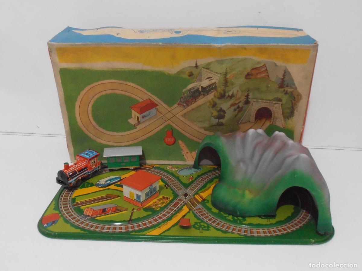 Juguetes antiguos de hojalata: CIRCUITO TREN A CUERDA HOJALATA, CAJA ORIGINAL N&ordm; 235, MADE IN WESTERN GERMANY
